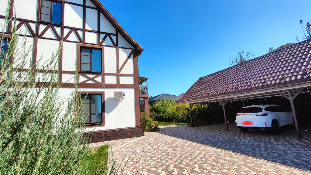 Квартира Квартира Апартамент "Прага" с паркингом и завтраком — Краснодар