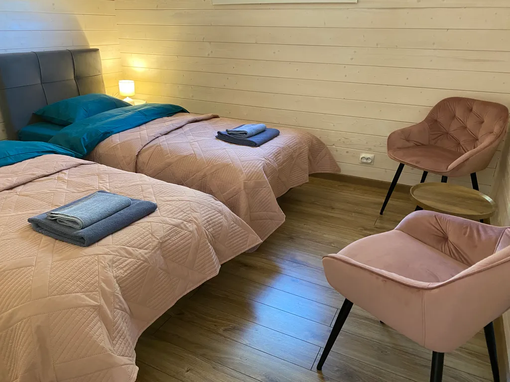 Дом с бассейном