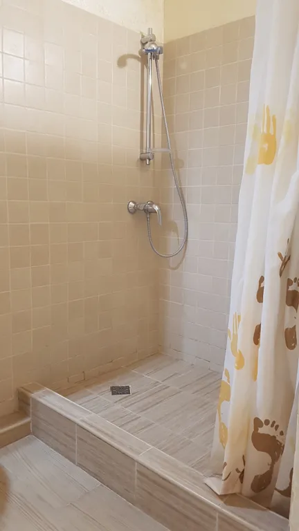 Двухкомнатная квартира на берегу моря