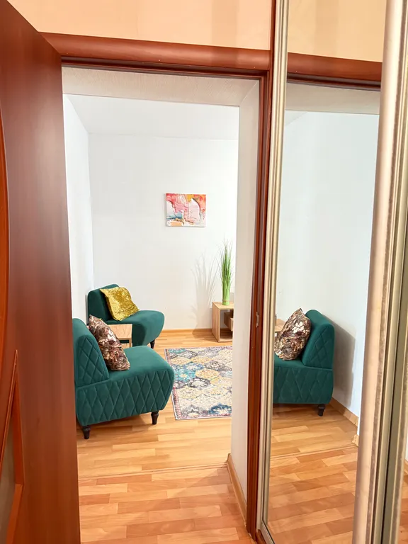 Двухкомнатная квартира в центре — аренда посуточно в Сургут