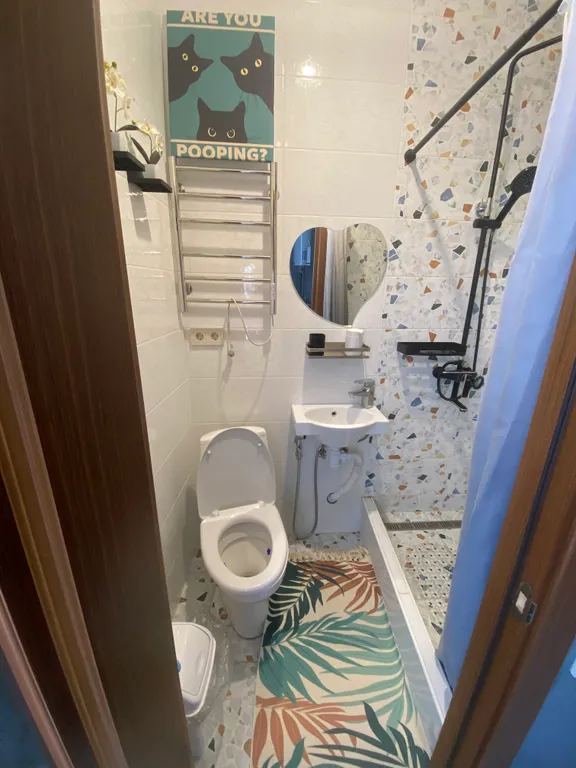 Уникальная квартира с интересным ремонтом и настоящим камином