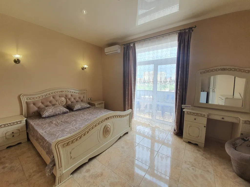 Квартира Двухместный люкс с кроватью размера «King Size» и балконом — аренда посуточно в Судак