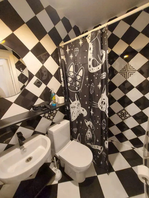 Студия Чеширский Кот в тихом районе с бесконтактным заселением