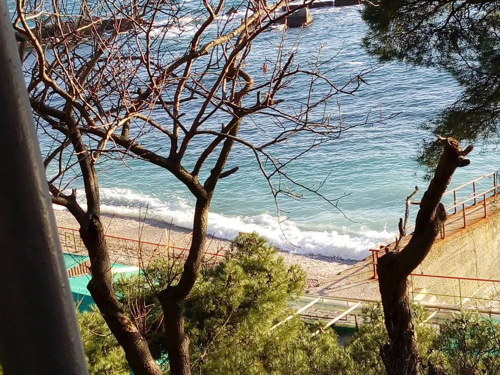 НОВАЯ КВАРТИРА С МАНСАРДОЙ ПАНОРМНЫЕ ВИДЫ НА МОРЕ,ГОРЫ,ФОРОССКИЙ ХРАМ!