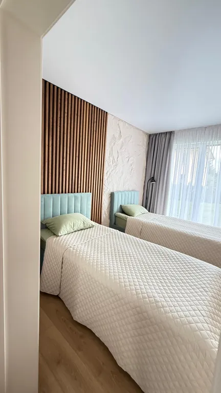 Дом с сауной и террасой а видом на сад