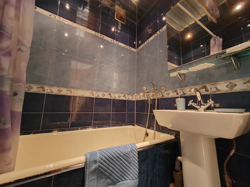 Около музея космонавтики с видом на памятник 600-летию Калуги