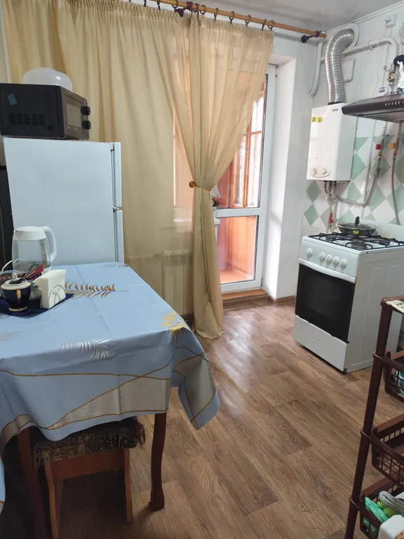 Квартира 1-комнатная с верандой в 10 минутах от Городского пляжа