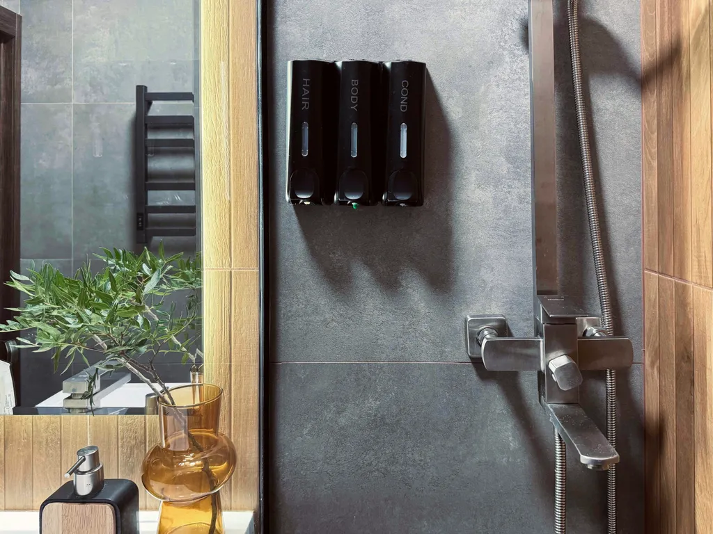 Новая студия с дизайнерским ремонтом