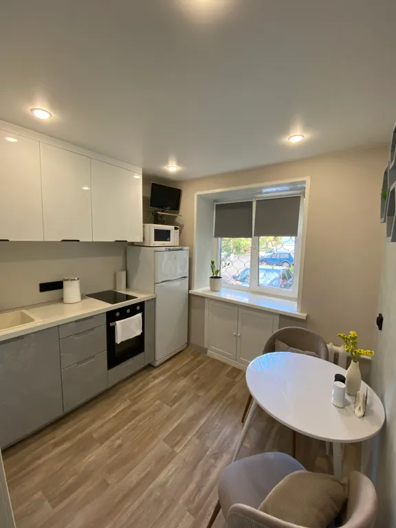 Квартира Квартира 2-комн в центре возле Театра Музкомедии — Красноярск