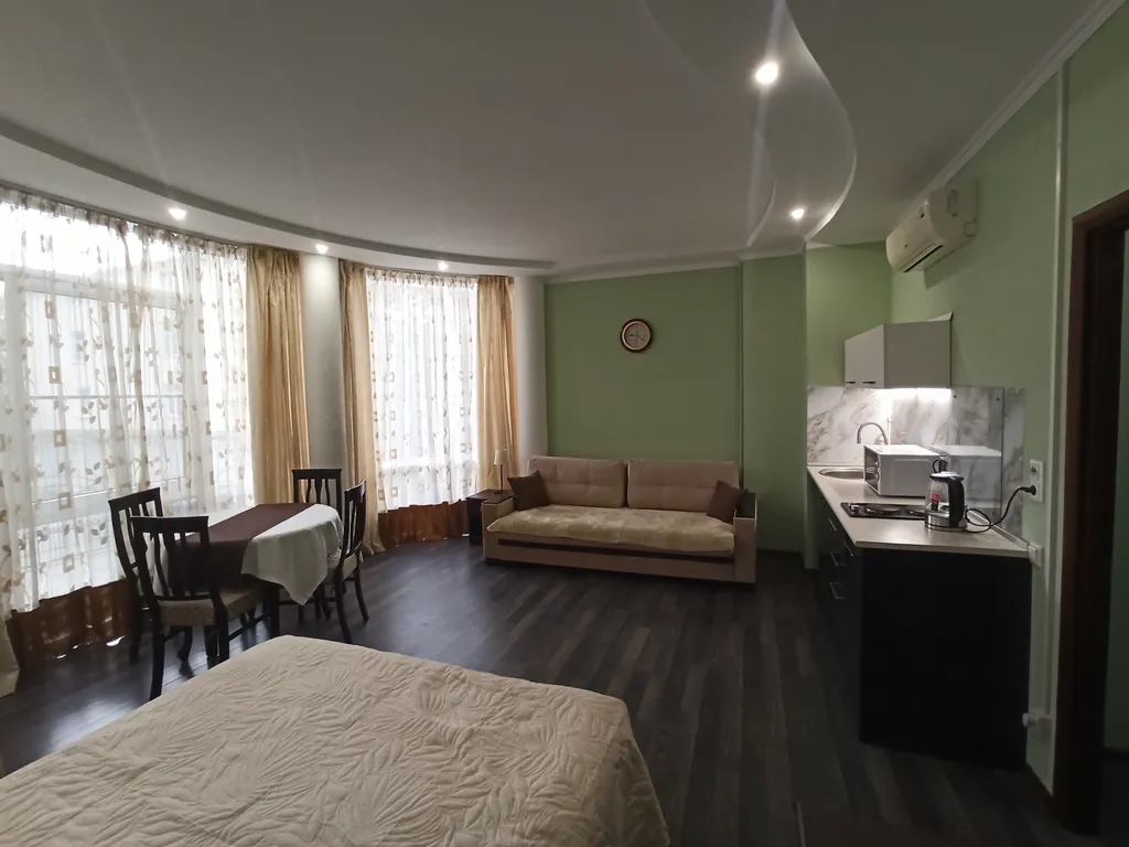 Комфортные апартаменты-студия 4+