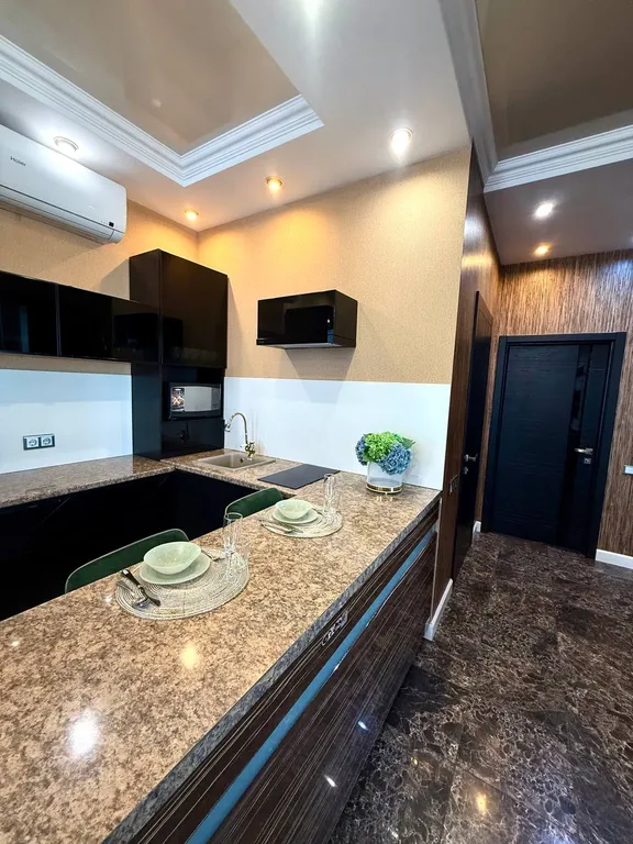 Трехкомнатная квартира на Гостином дворе