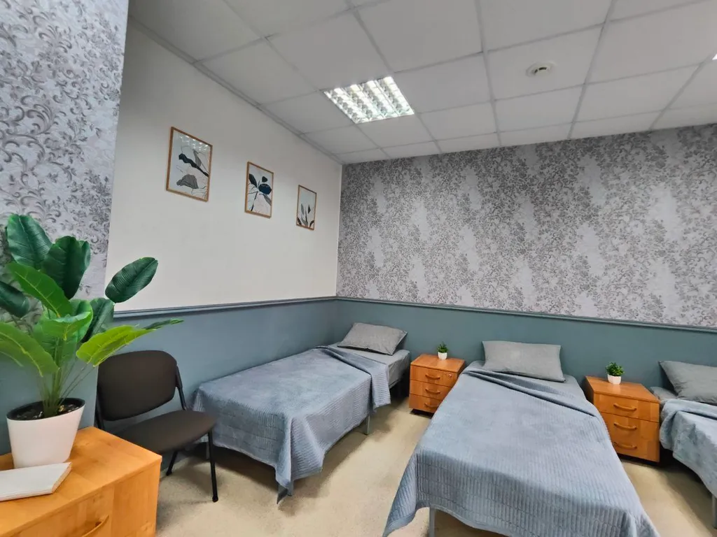 Просторная пятиместная комната