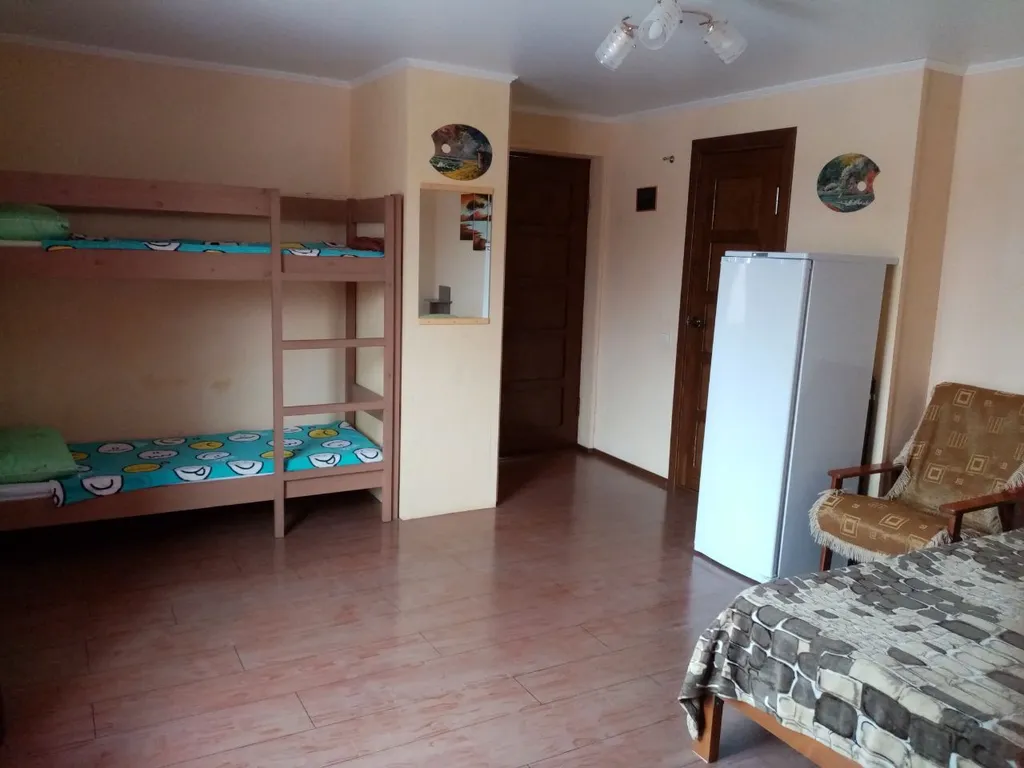 Квартира Комната в жилом доме — Ейск