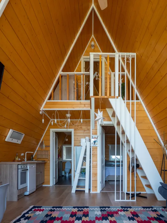 Коттедж Уютный дом у озера с банькой — Кучерово