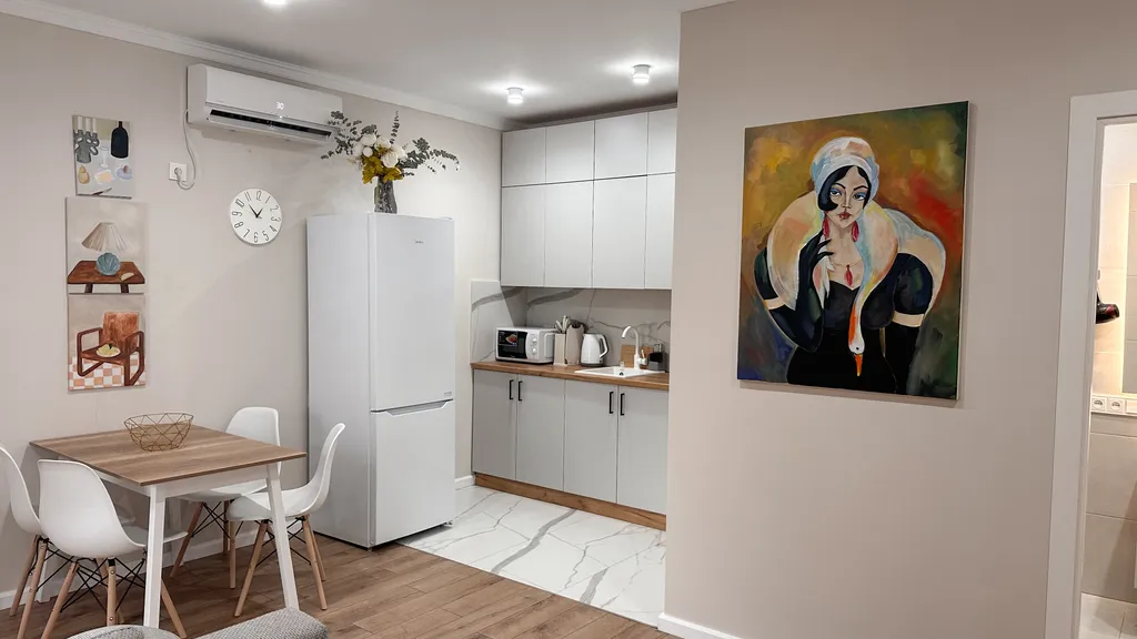 Коттедж Уютный современный гестхаус в центральном районе города Сухум — аренда посуточно в Сухум