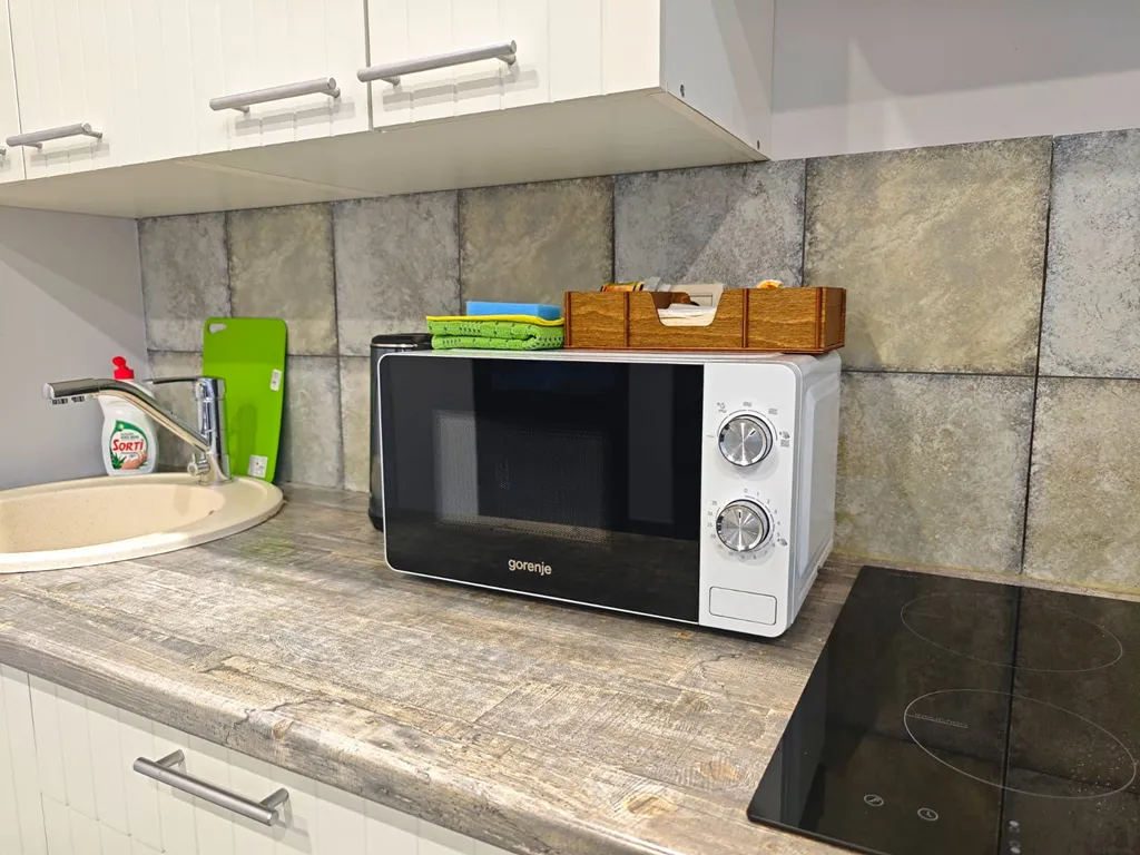 Апартаменты в горах, большая кровать