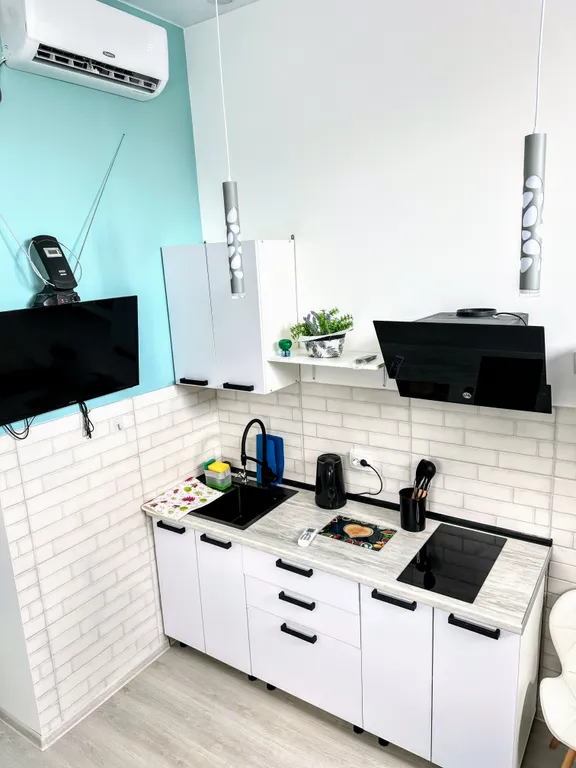 Квартира Современная, комфортная квартира с видом на море, горы и крепость — Судак