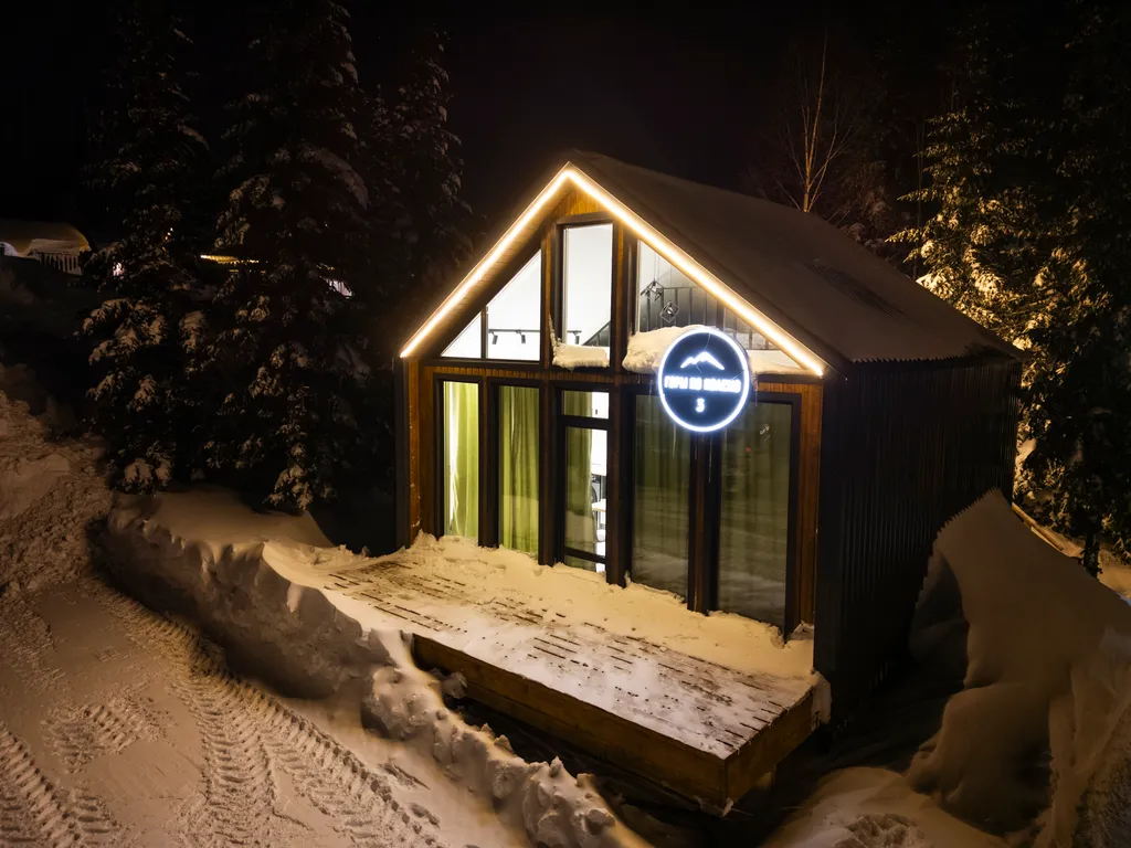 Коттедж Коттедж Горы по колено 3 — Шерегеш