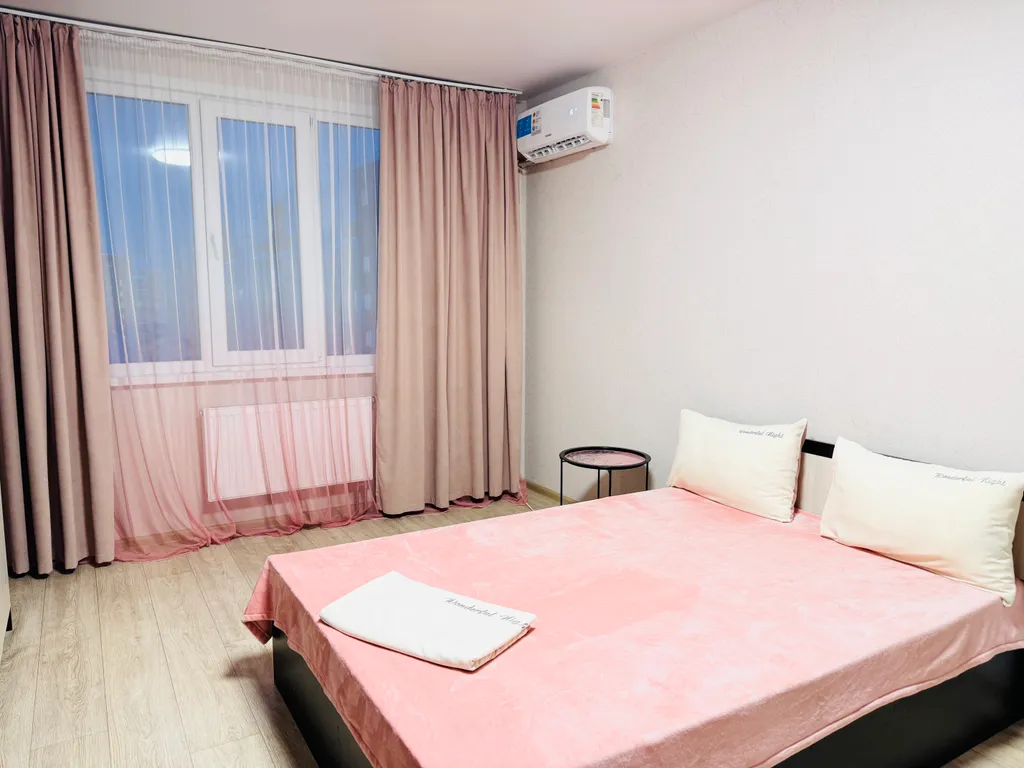 Квартира In the pink bedroom — аренда посуточно в Отрадное