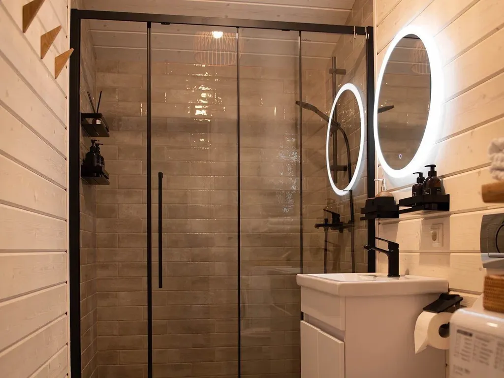 Коттедж Домик на берегу реки Охта — Агалатово