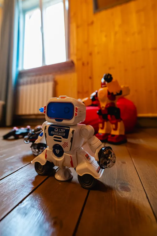 Коттедж у пруда