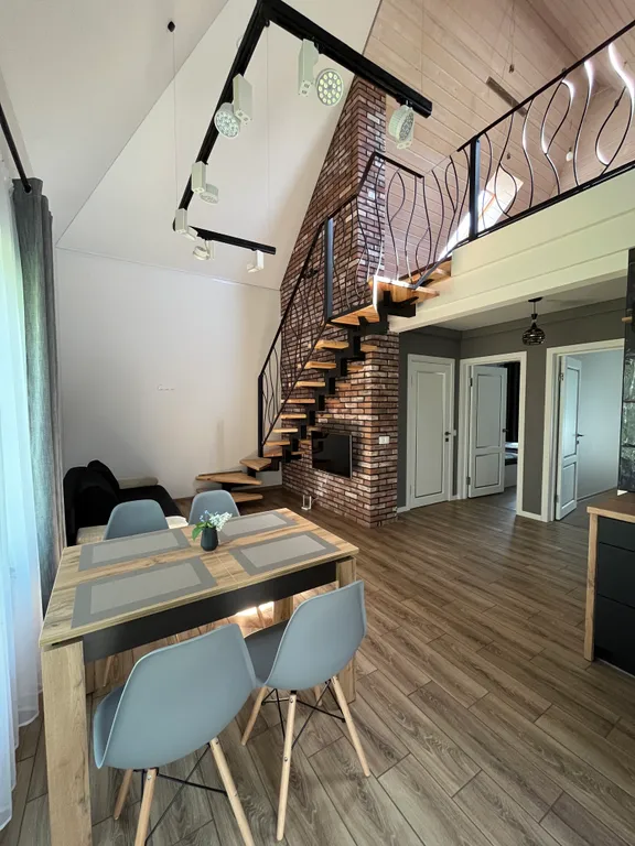 Коттедж Уютный новый дом недалеко от центра — аренда посуточно в Брест