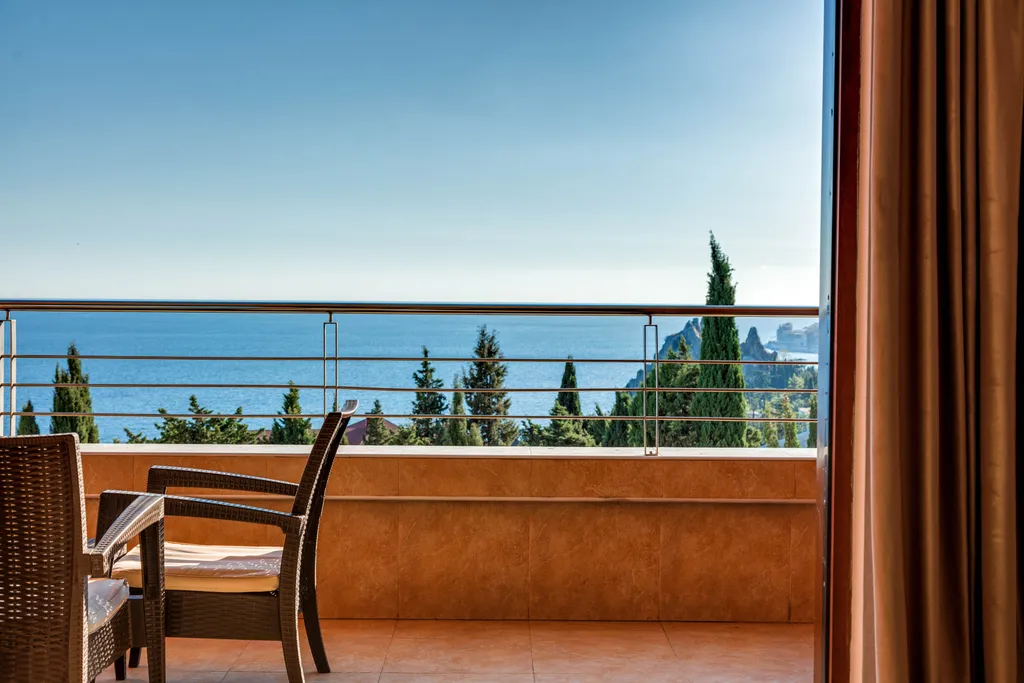 3-комнатная квартира с видом на море