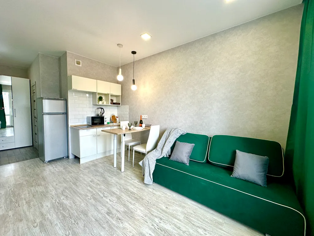 Студия с видом на канал Москвы реки