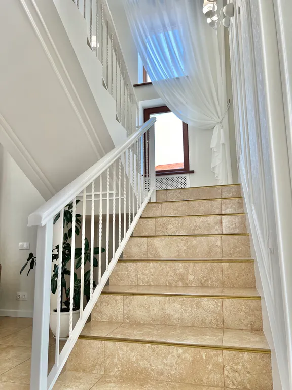 Прекрасный просторный дом для отдыха в лучшем районе