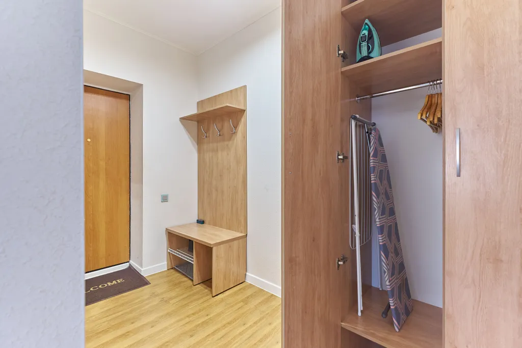 Новый современный апартамент у городского сада