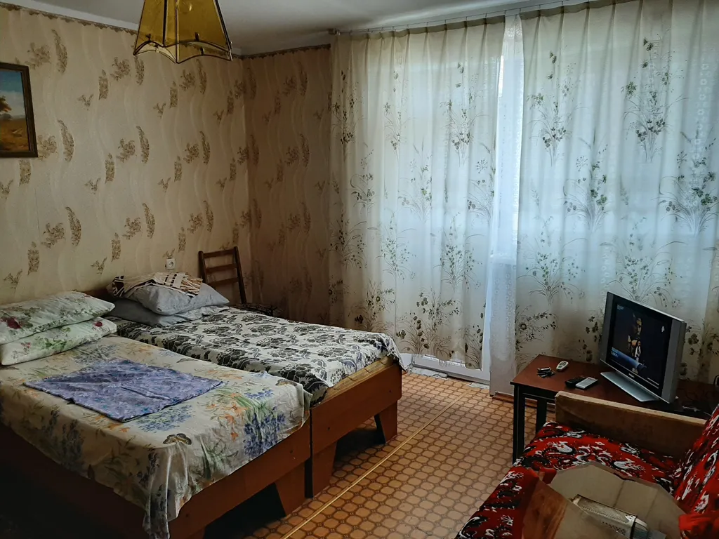 Уютная квартира в центре рядом с морем — аренда посуточно в Евпатория