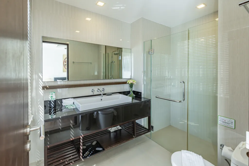 Awesome 3bd Townhouse with a patio