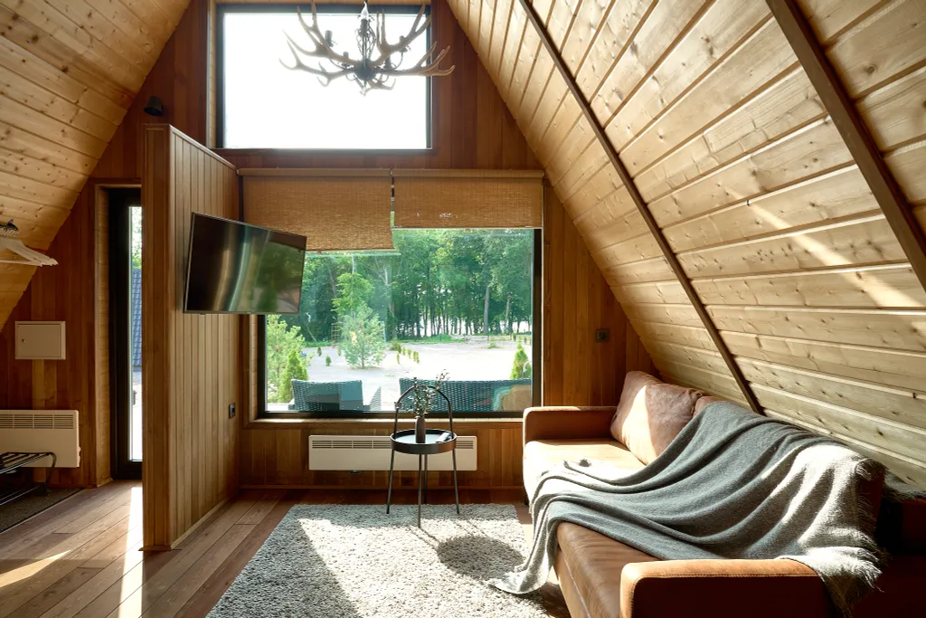 Треугольный дом на Финском заливе