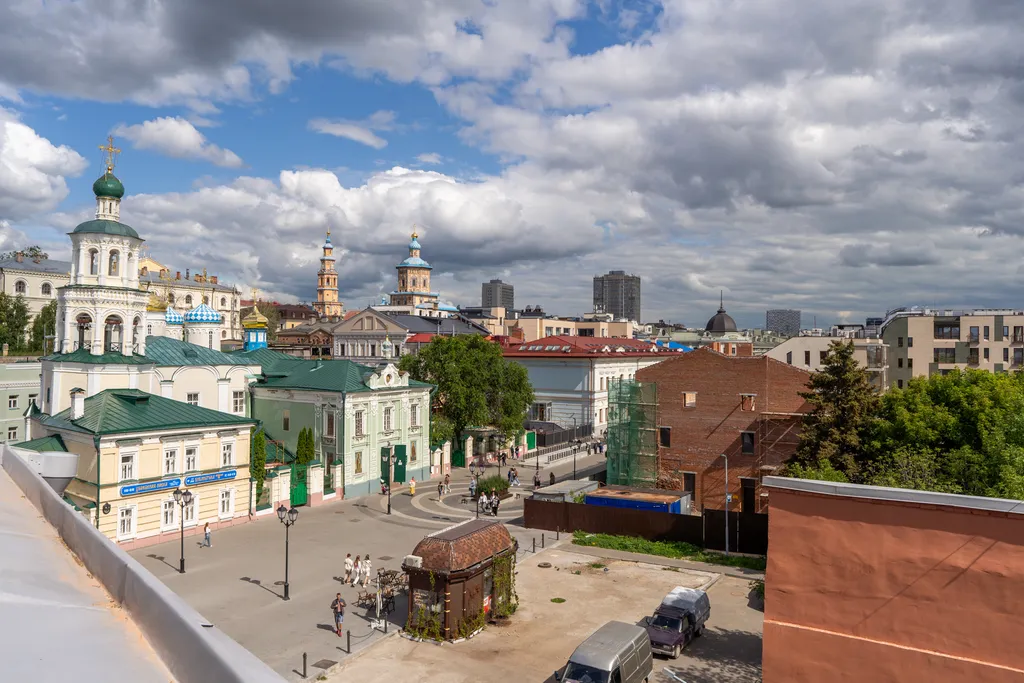6-комнатная квартира возле Кремля