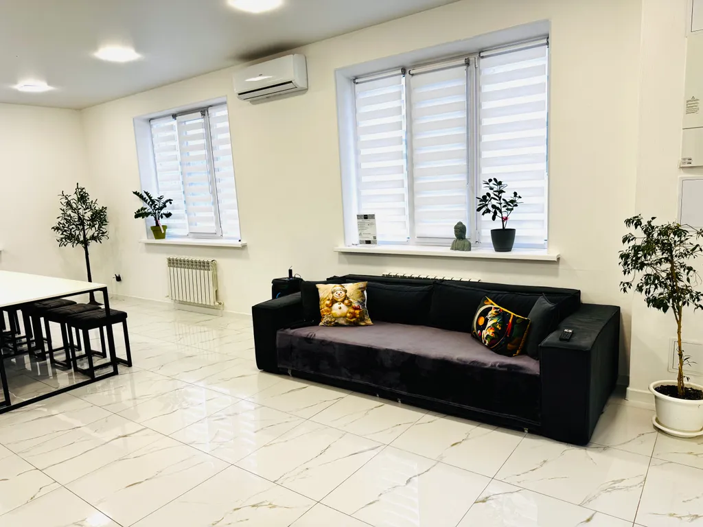 Современный коттедж в черте города