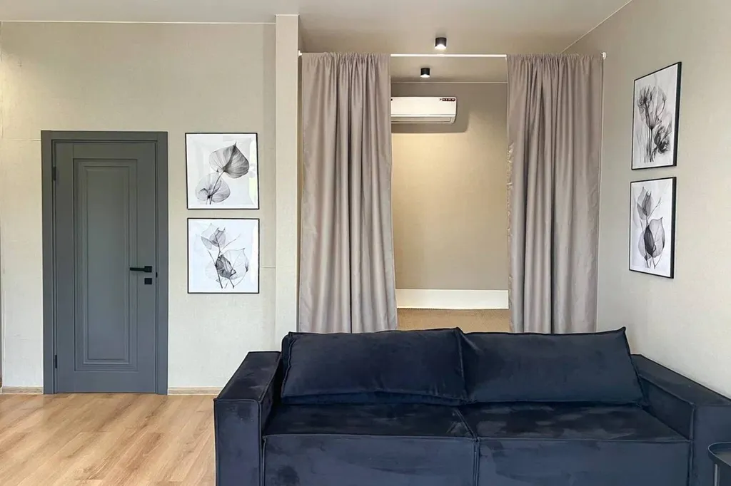 Новый коттедж в хорошей локации Адлера с бассейном, 4 спальнями с с/у