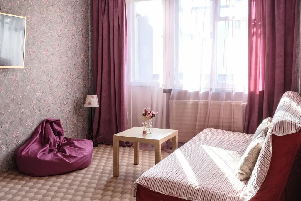 Уютная 2-комнатная квартира в самом центре города — аренда посуточно в Омск