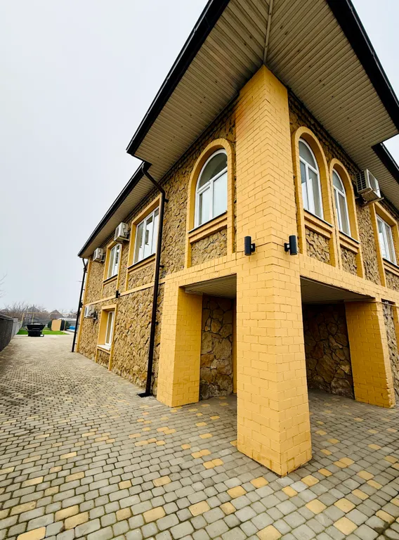 Коттедж Частный дом с подогреваемым бассейном и баней — Елизаветинская