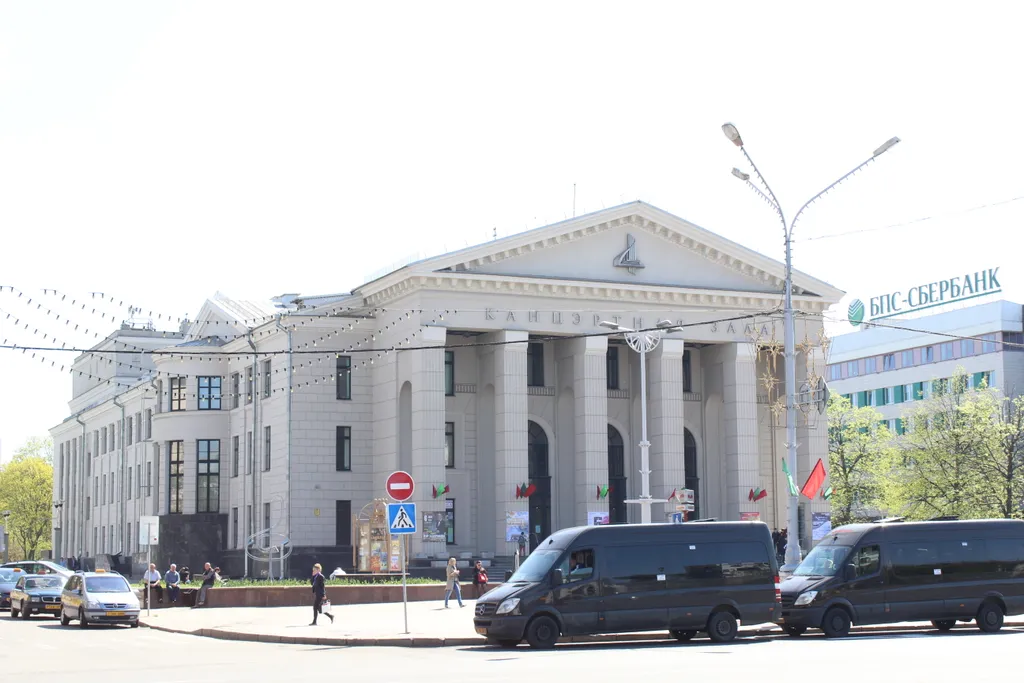 Квартира Двухкомнатная квартира в центре, метро Якуба Коласа, Цум, Лидо — Минск