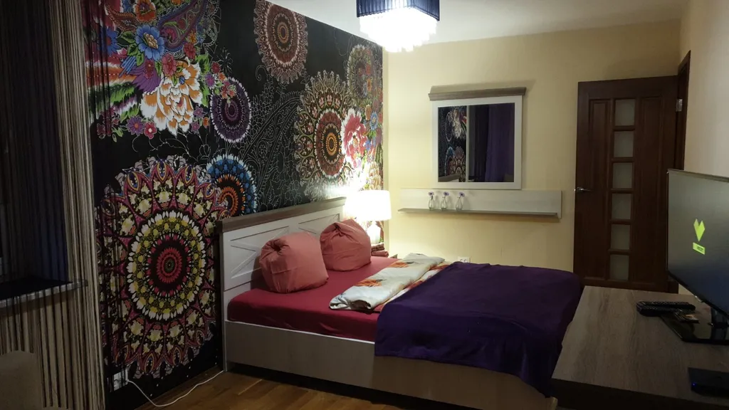 Апартаменты с двумя спальнями  возле торговых центров