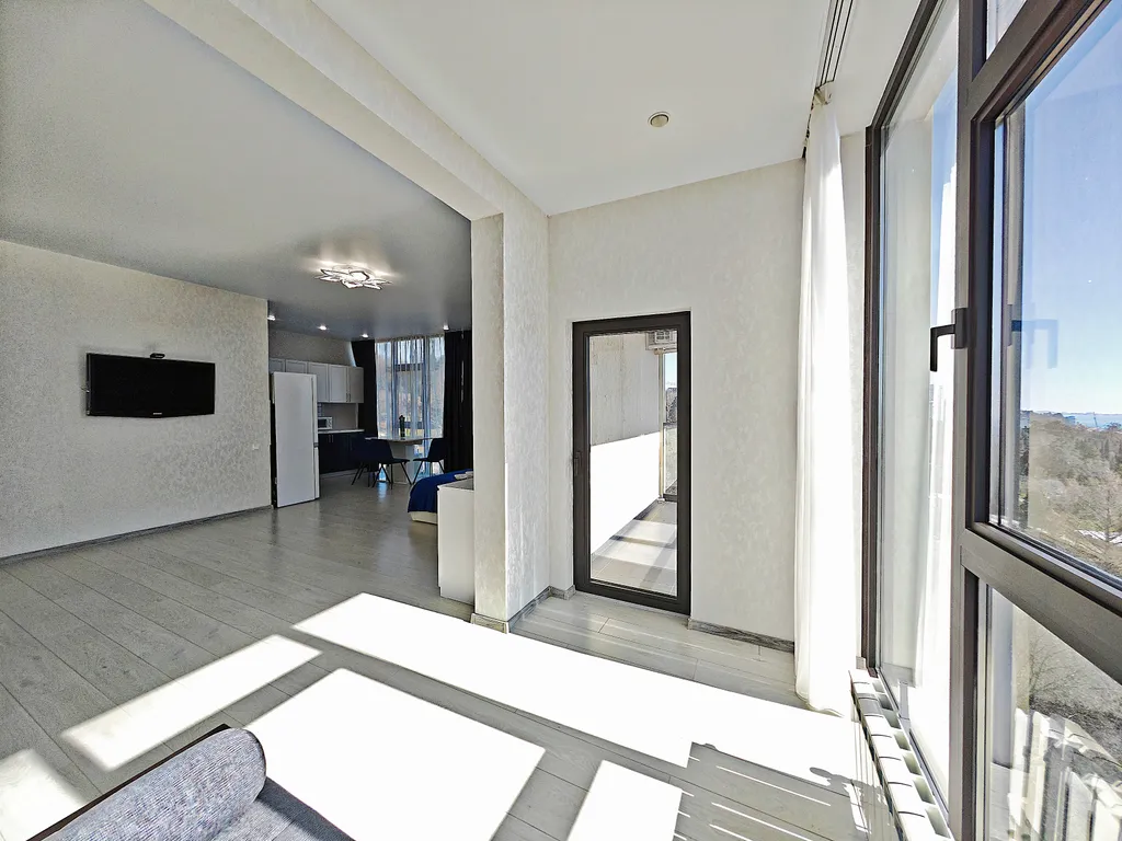 Стильная квартира с шикарным видом на море