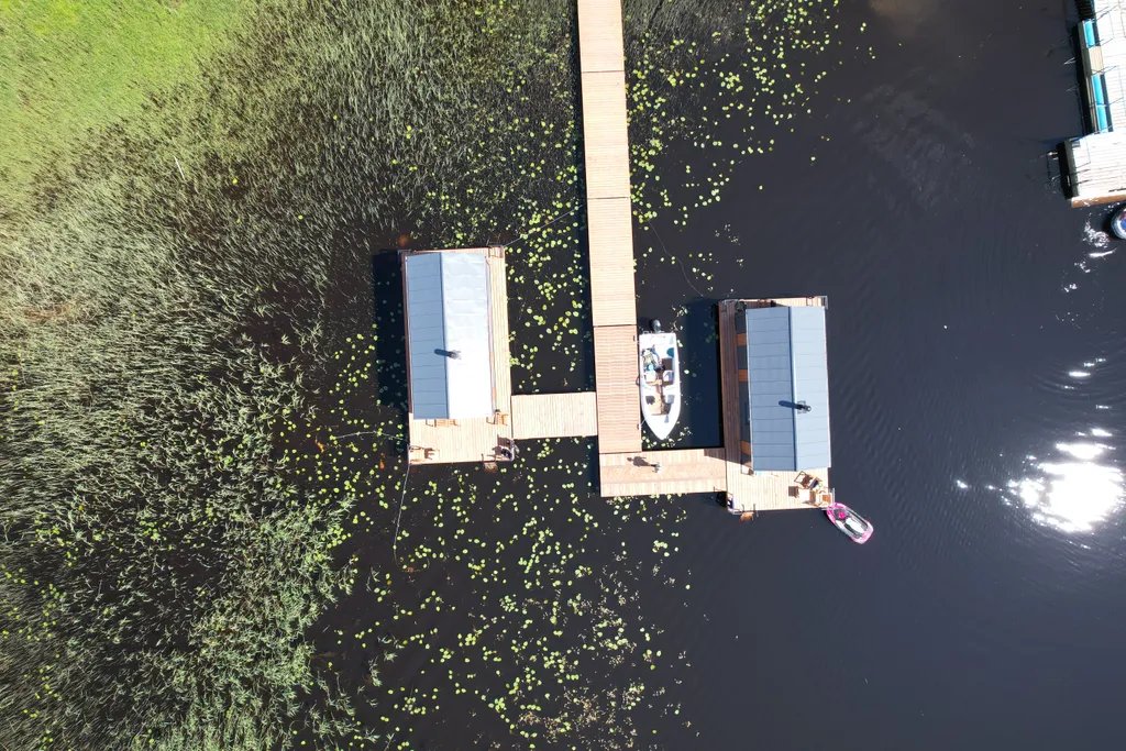 Дом на воде Наедине