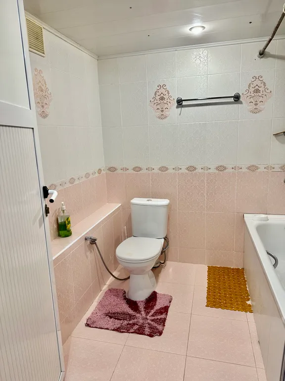 Уютный домик в тихом и спокойном районе