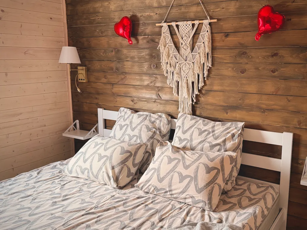 Дом с панорaмными окнaми, баней, чаном и уютной атмосферой