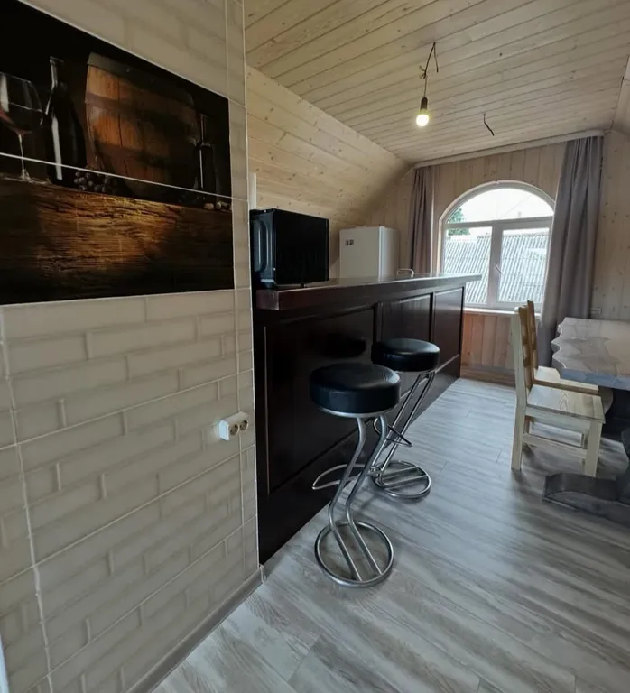 Целый этаж дома с отдельным входом