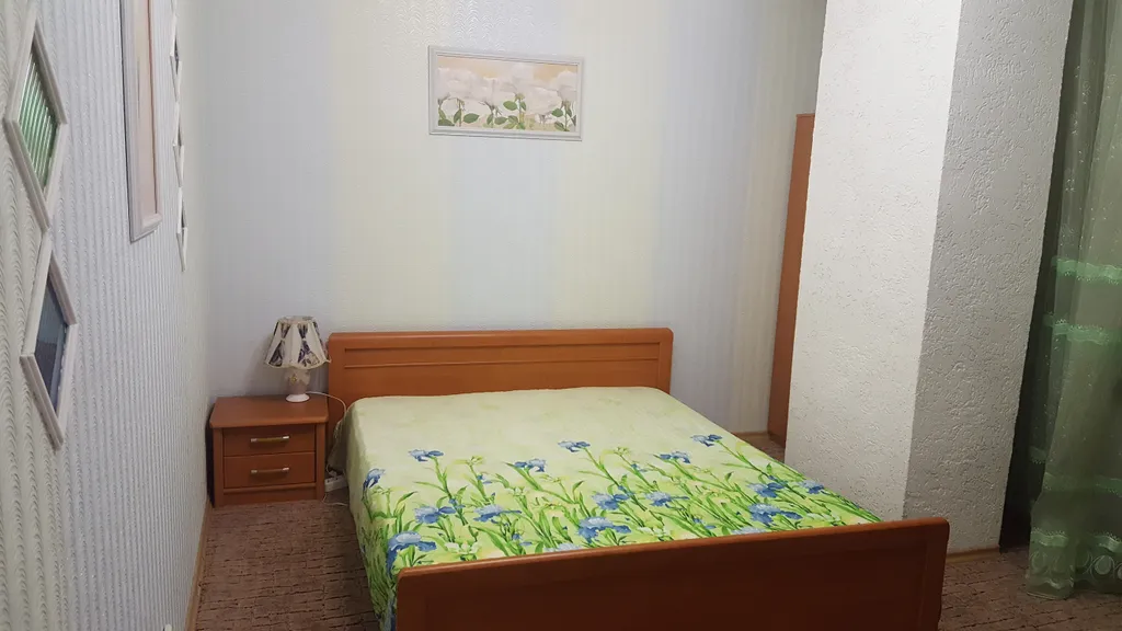 Коттедж Коттедж со своим двориком и гаражом — Ялта