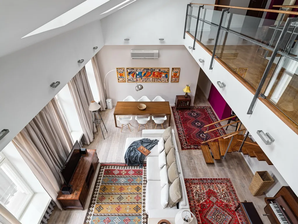 Двухуровневые апартаменты Palazzo с высокими потолками