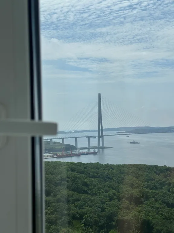Квартира Шикарная квартира с видом на море и мост в бухте Улисс — Владивосток
