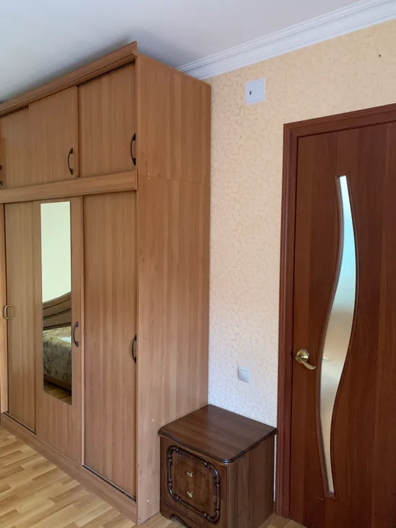 Уютный дом с бассейном, верандой и садом