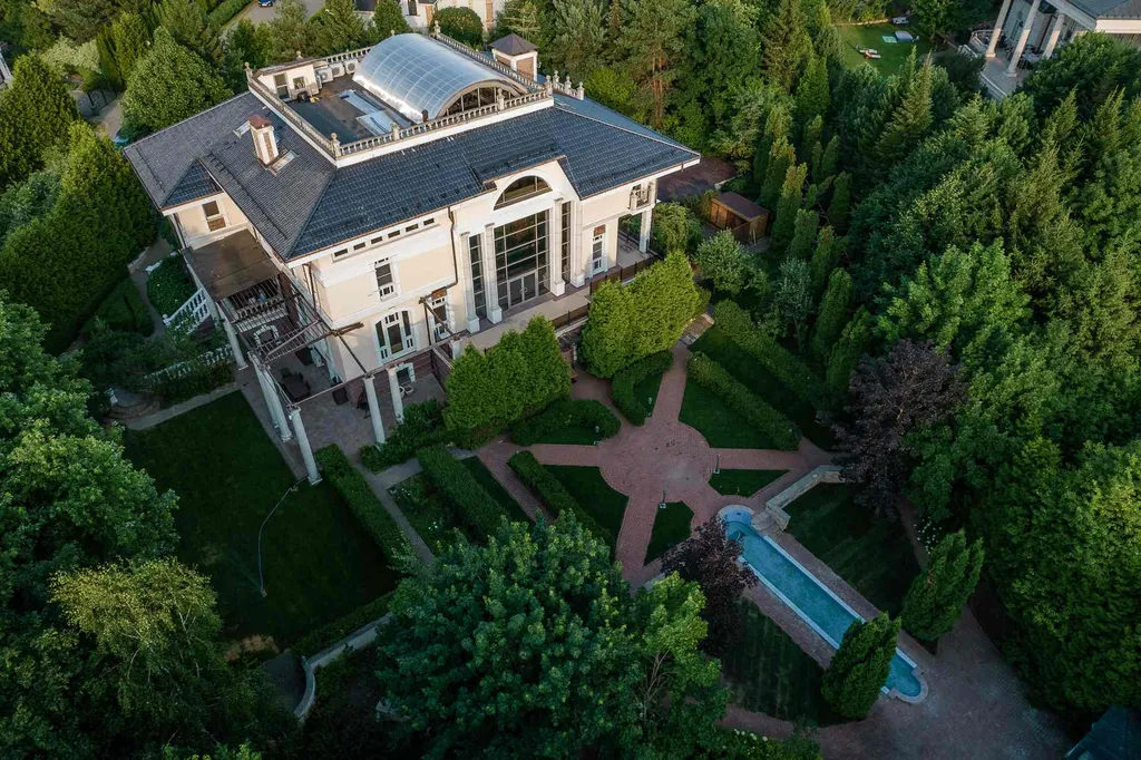 Коттедж Атриум Николино — аренда посуточно в Одинцово